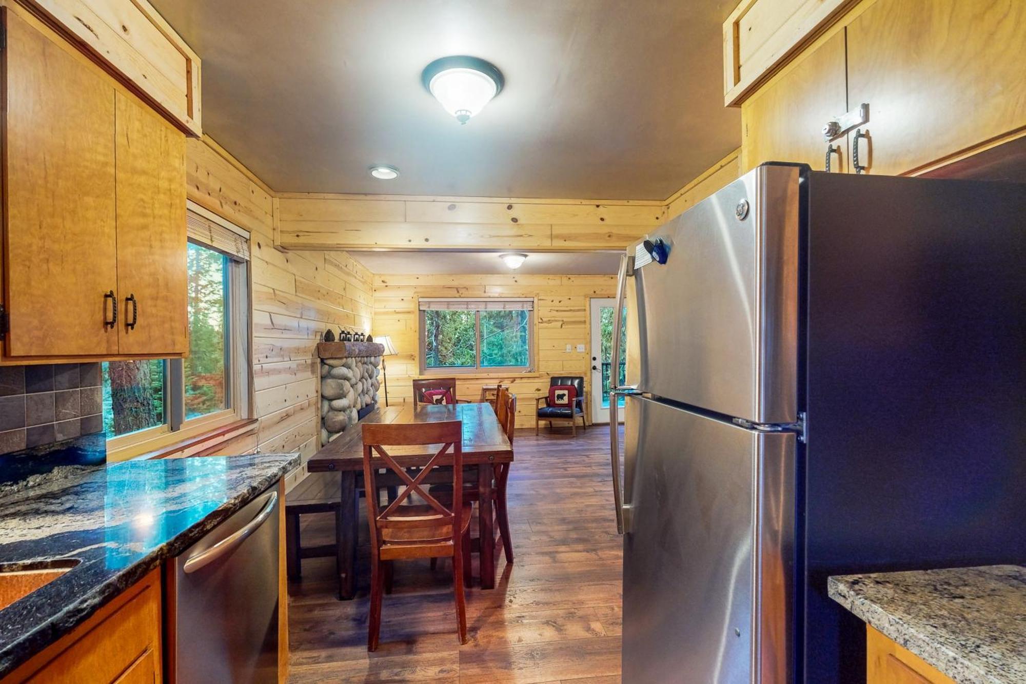 Blue Meadow Cottage Shaver Lake Exterior photo